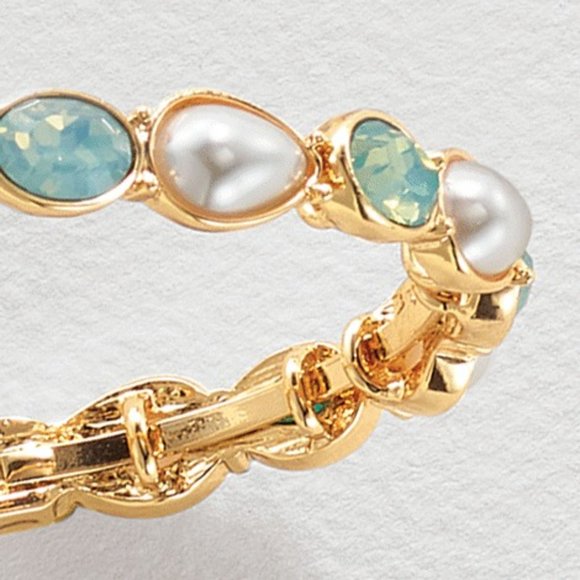 Aqua and pearly cuff bracelet - Picture 2 of 2